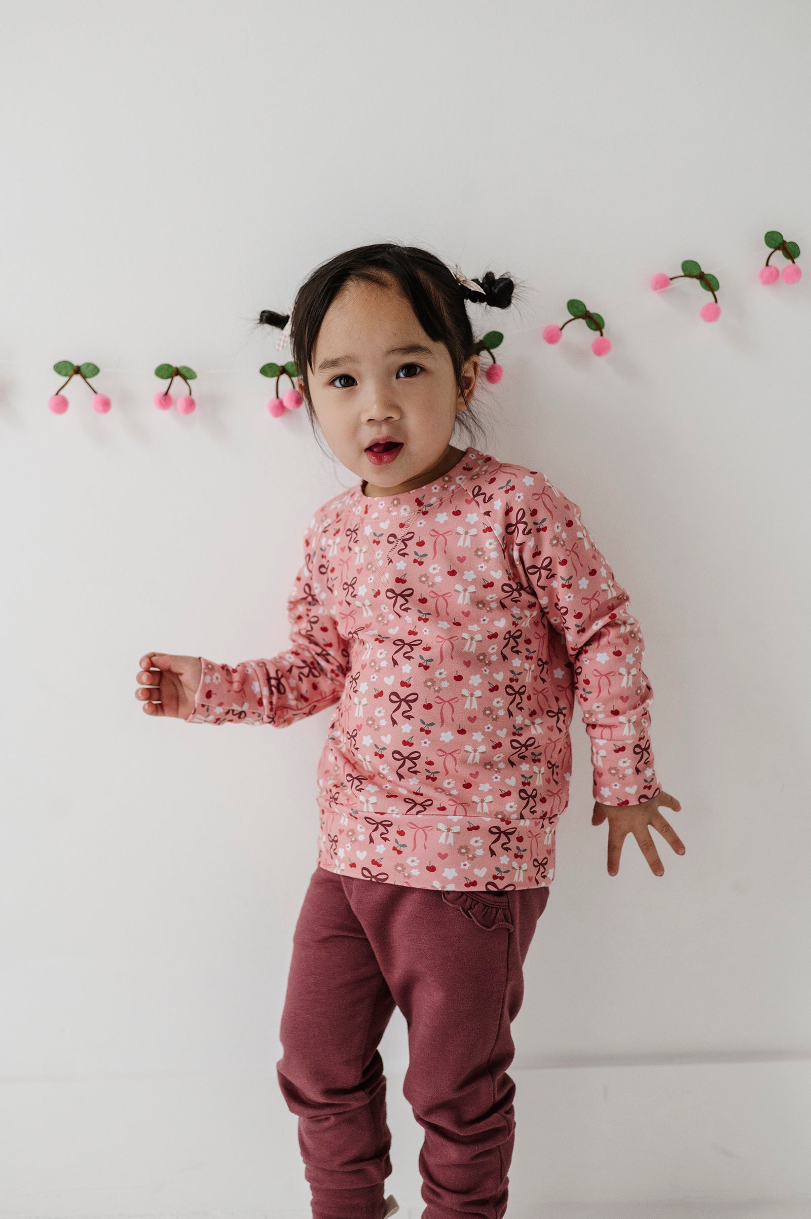 Girl's Raglan Sweatshirt