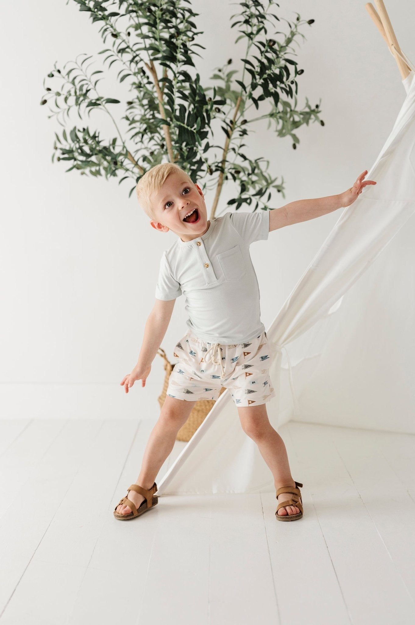 Boy's Short Sleeve Henley Shirt - babysprouts clothing company