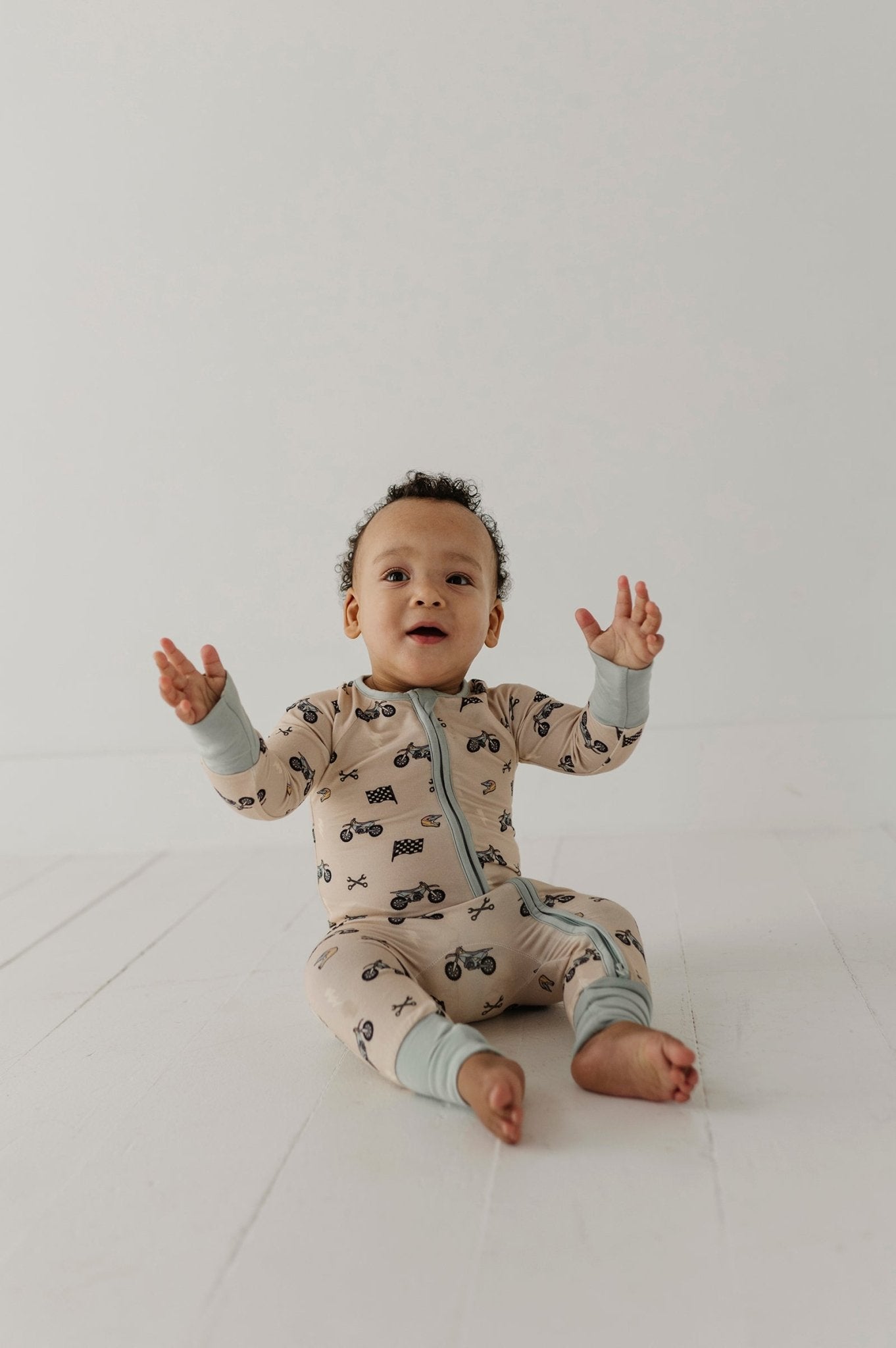 Long Sleeve Zip Romper - babysprouts clothing company