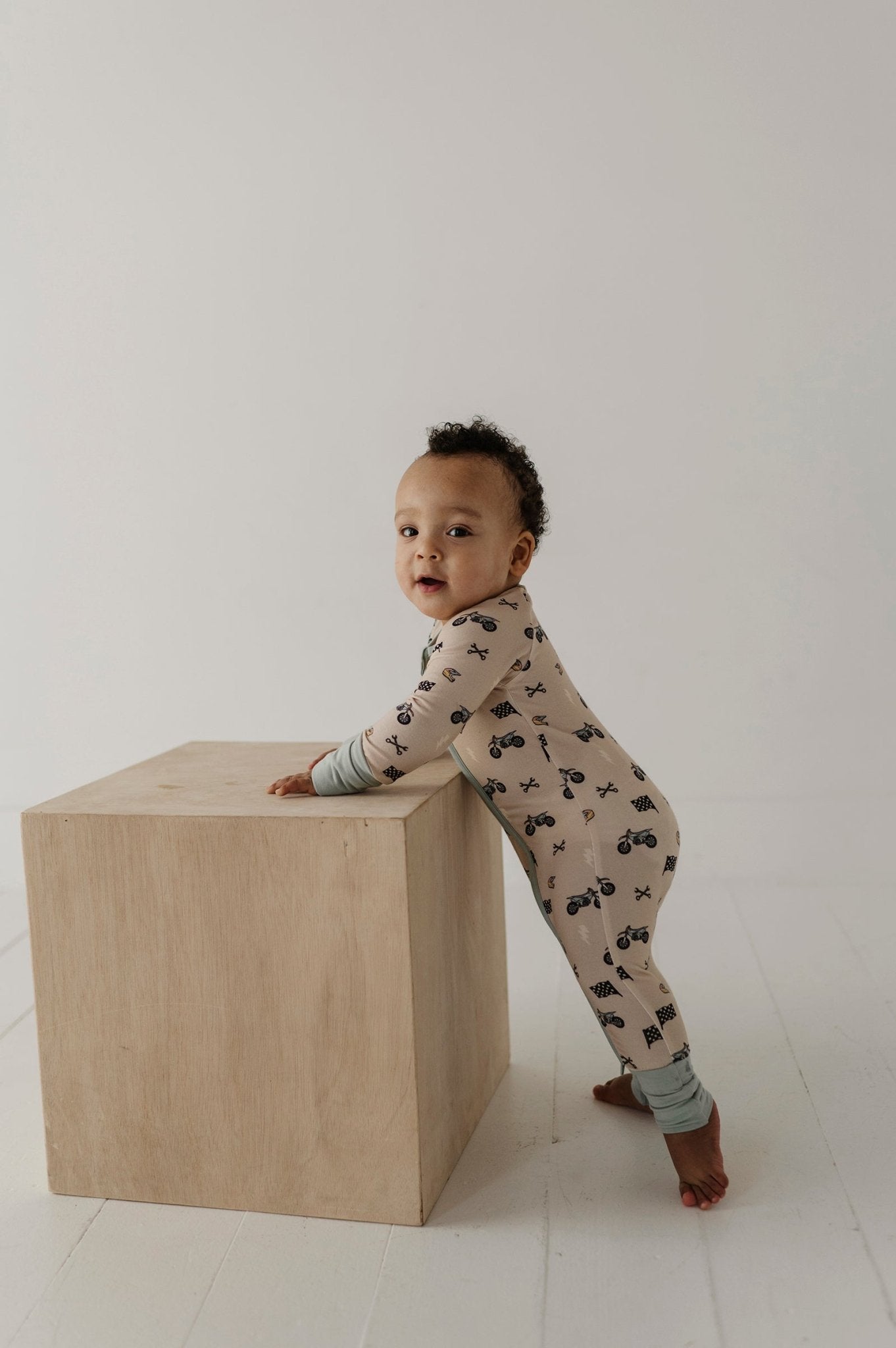 Long Sleeve Zip Romper - babysprouts clothing company